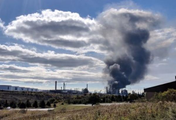 Мощный взрыв прогремел около сталелитейного завода в Канаде