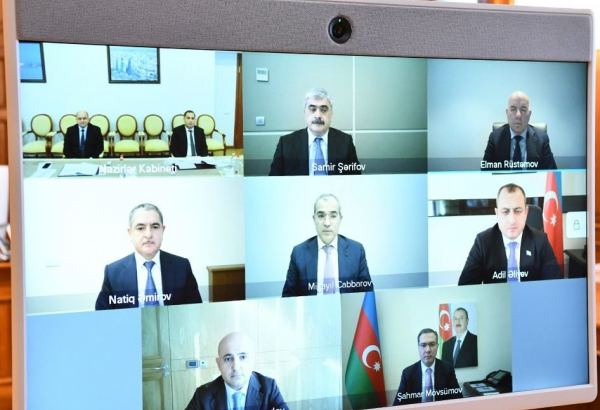 Наблюдательный совет Государственного нефтяного фонда Азербайджана обсудил проект бюджета на 2021 год (ФОТО)
