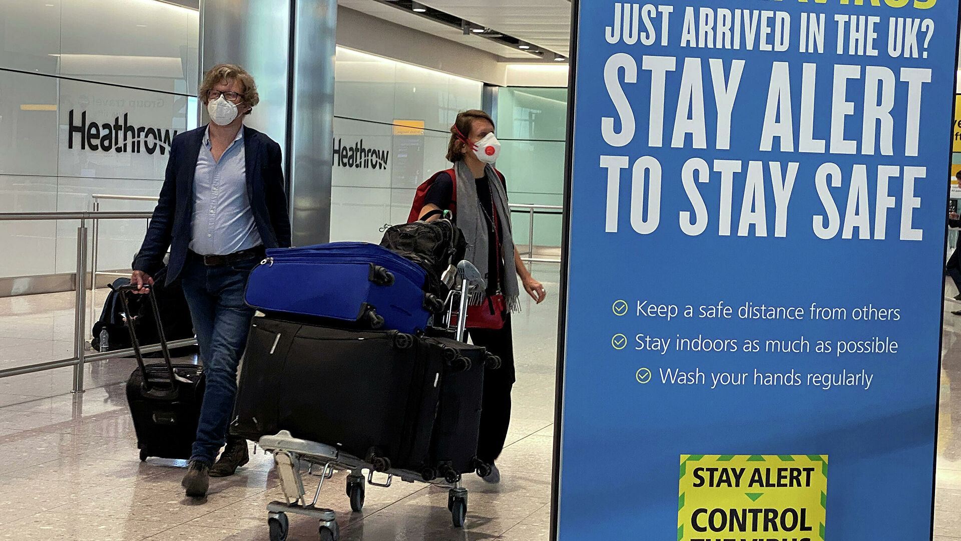 Британия продлит до августа запрет на зарубежные поездки