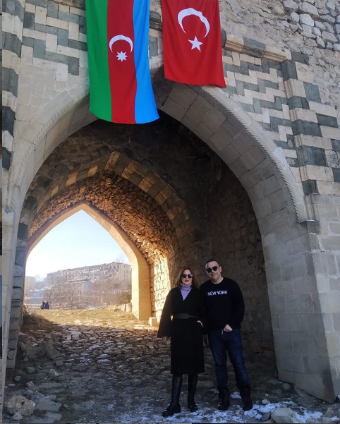 Севда Алекперзаде и азербайджанские солдаты исполнили в городе Шуша народную песню "Сары гялин" (ФОТО/ВИДЕО)