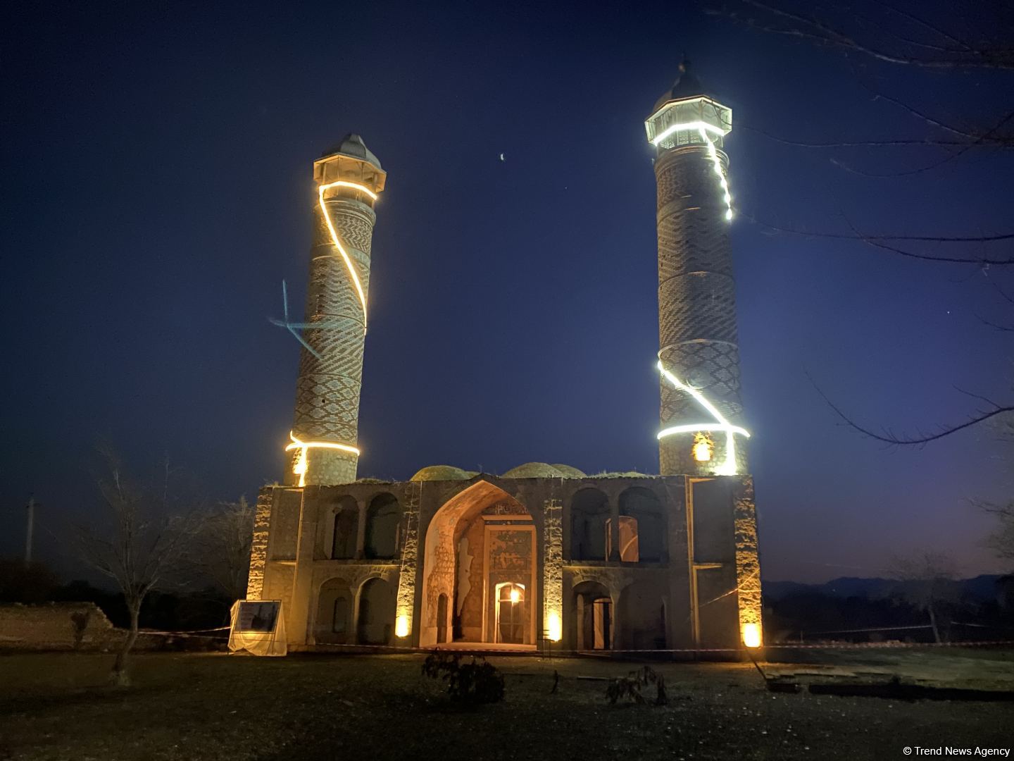 Night view of Juma Mosque in liberated Aghdam district (PHOTOS)