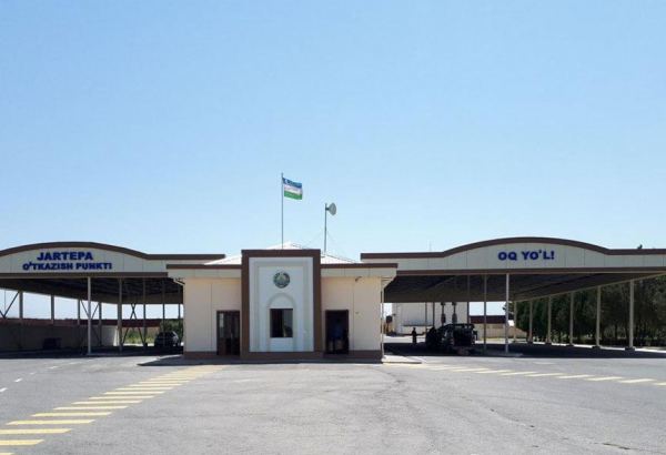 Uzbekistan resumes work of customs post on border with Tajikistan