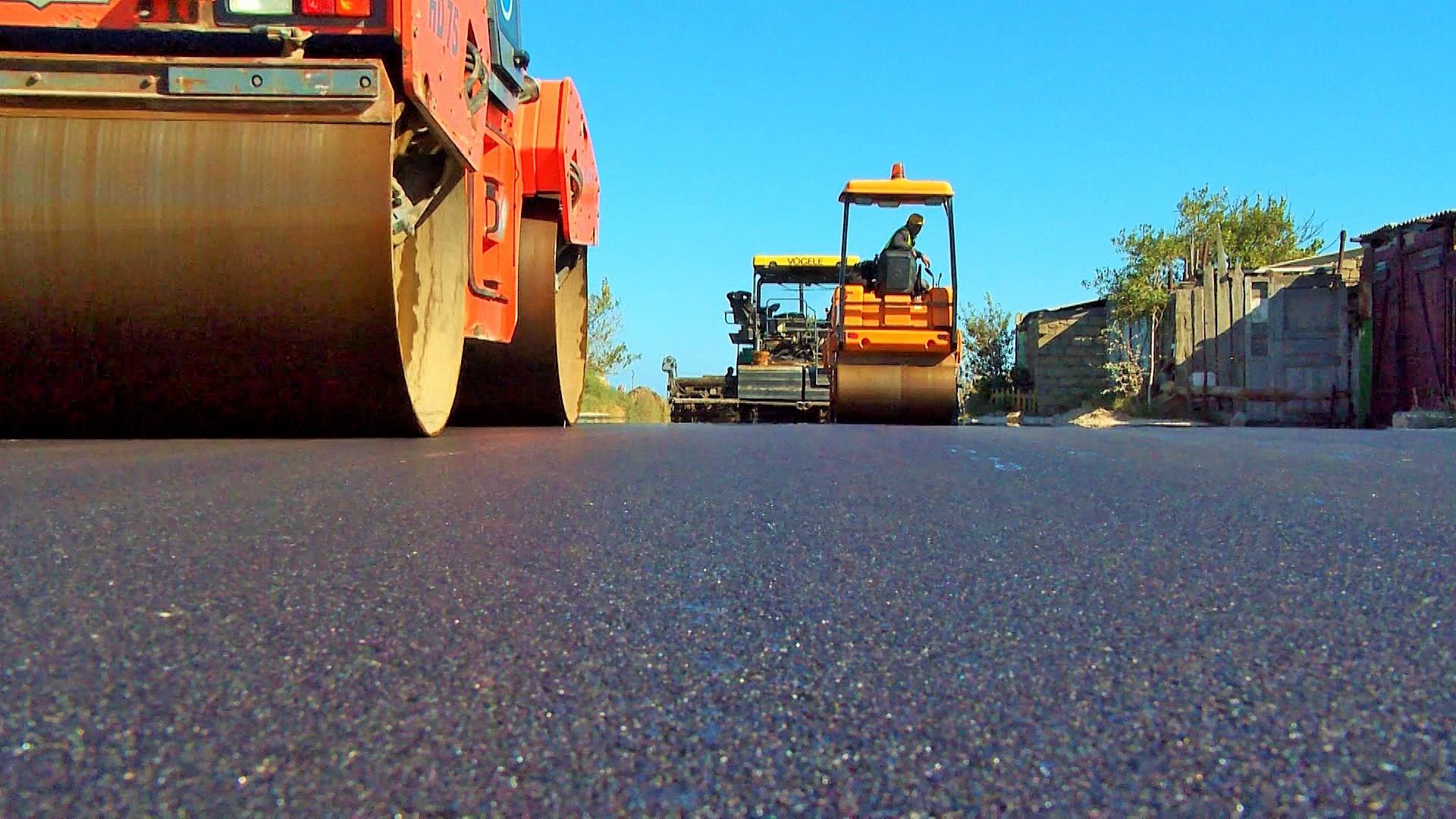 В одном из районов Баку завершены работы по ремонту дорог (ФОТО)