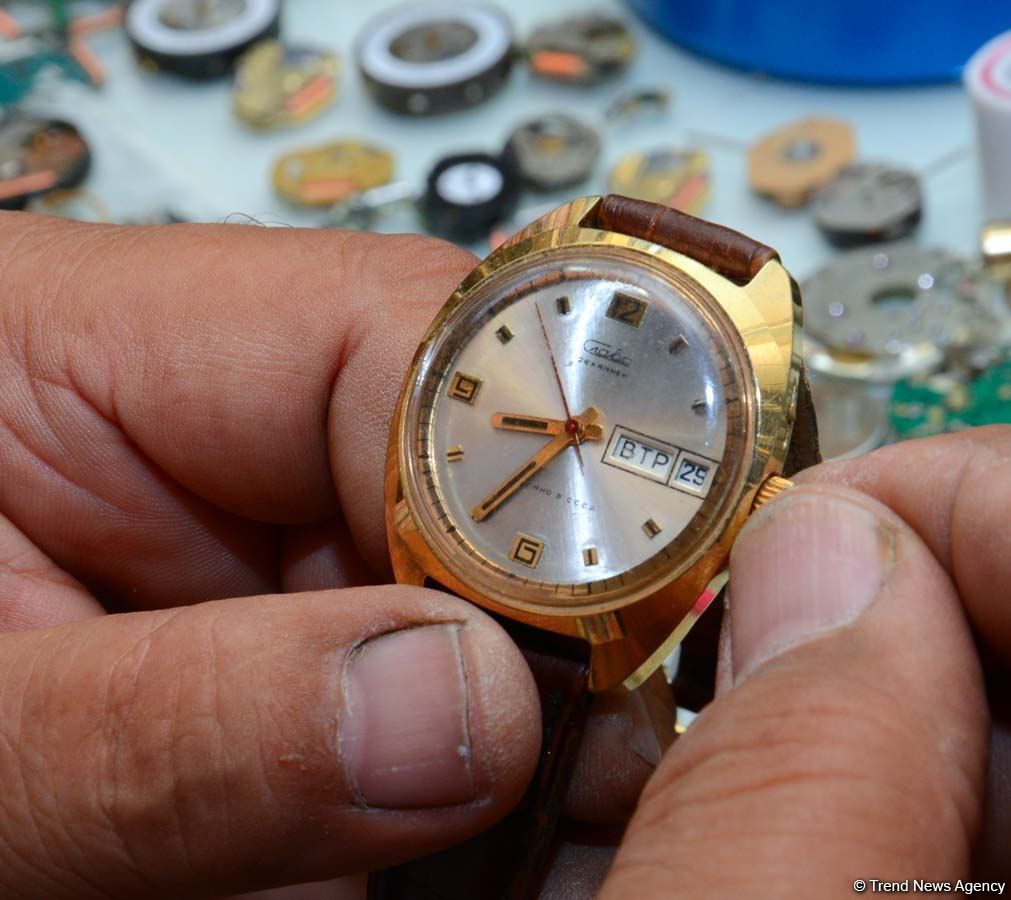Создавший иллюзию "времени наоборот", или Часы за 200 тыс.долл.- Самый известный часовщик Гаджи Фаталиев (ФОТО) - Gallery Image