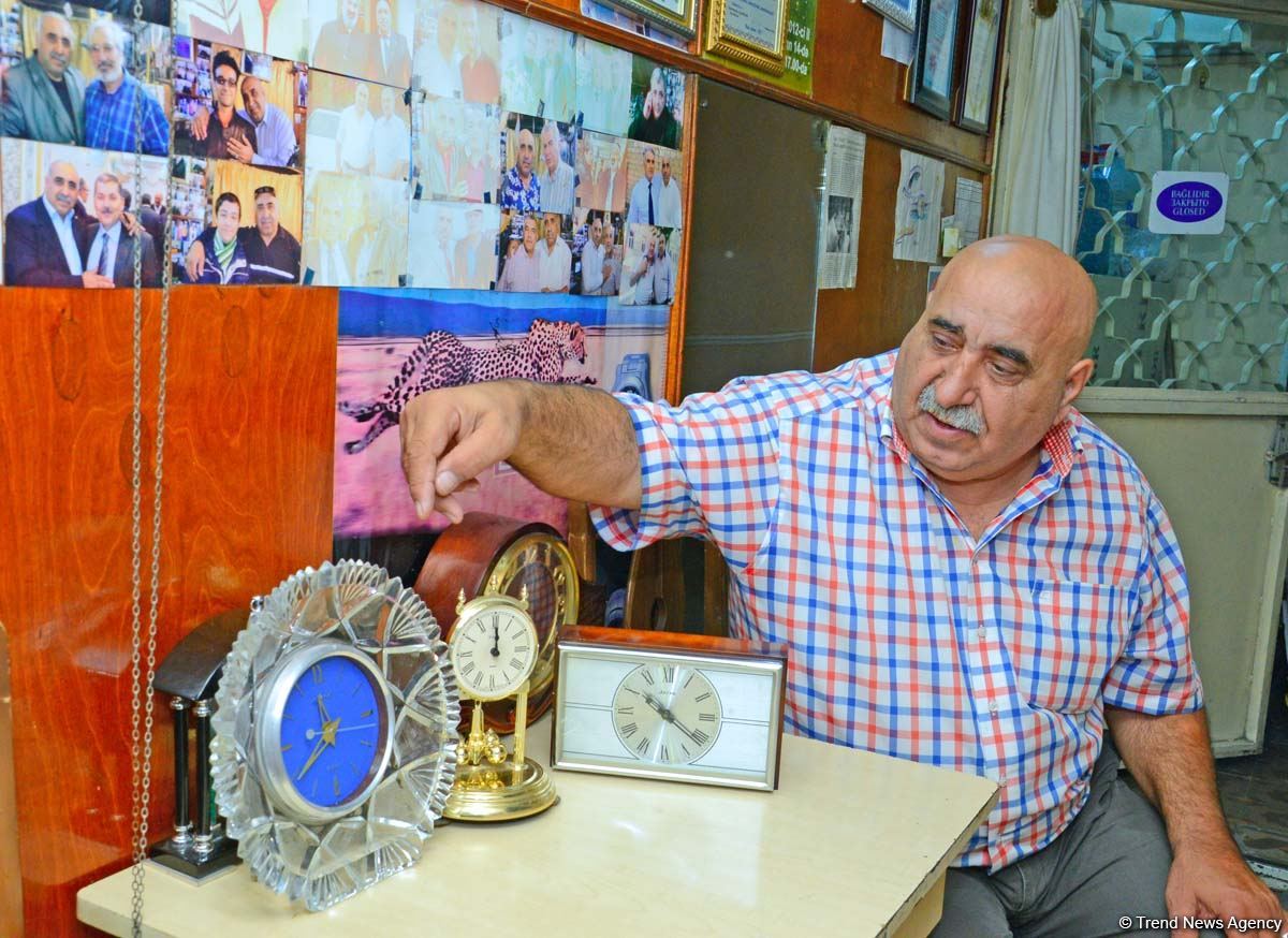 Sənətin pisi yoxdur, sənətkarın pisi var - Azərbaycanı dünyada tanıtdıran saatsaz (FOTO/VİDEO) - Gallery Image
