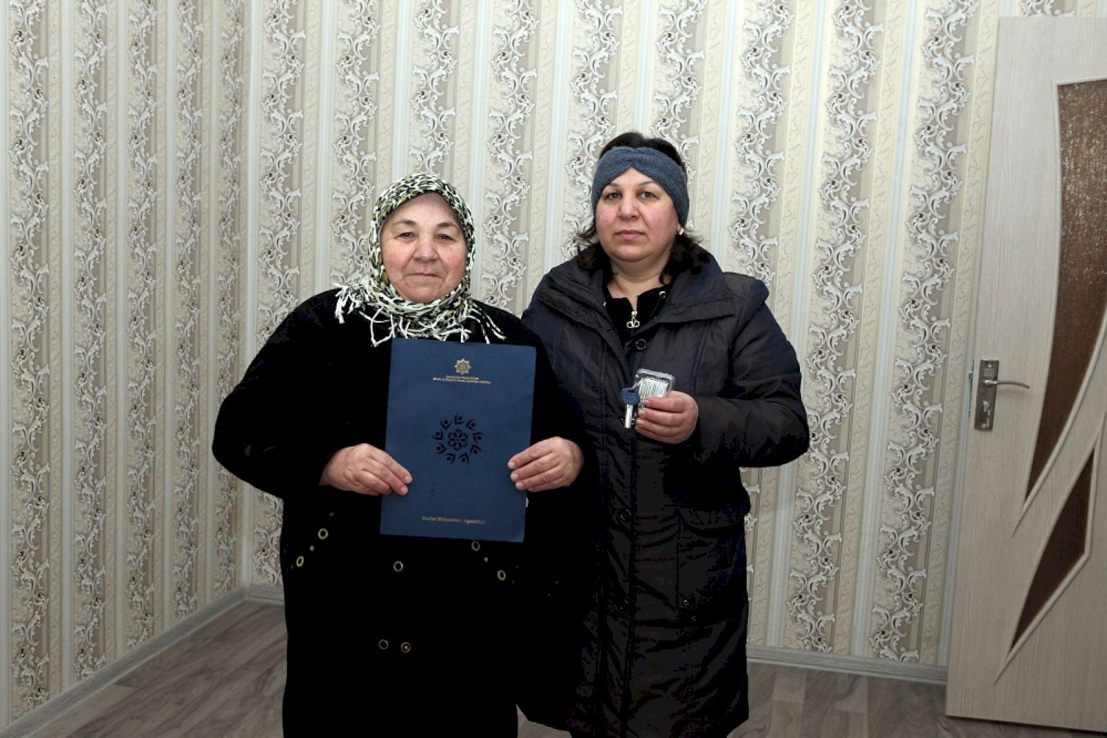 В Азербайджане квартиры получили еще 30 семей шехидов и участников Отечественной войны (ФОТО) - Gallery Image