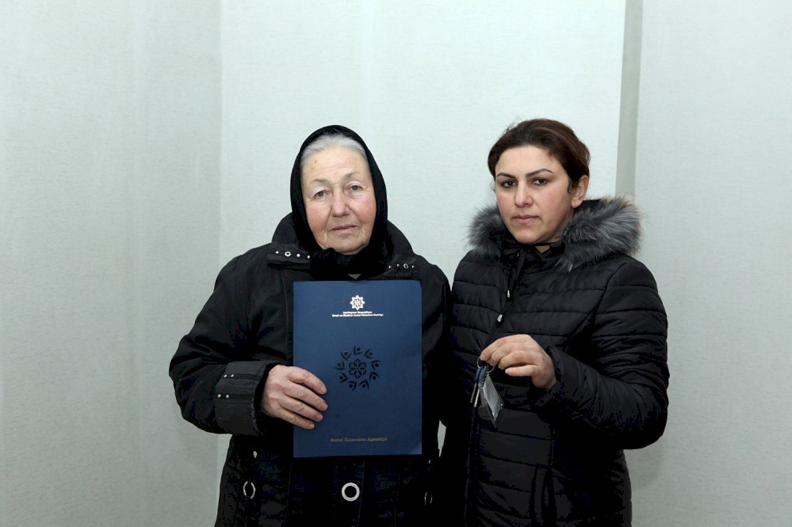 В Азербайджане квартиры получили еще 30 семей шехидов и участников Отечественной войны (ФОТО) - Gallery Image