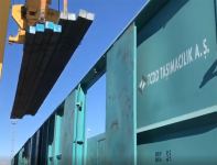 Азербайджан начал транспортировку металлоконструкций по БТК в Турцию (ФОТО)