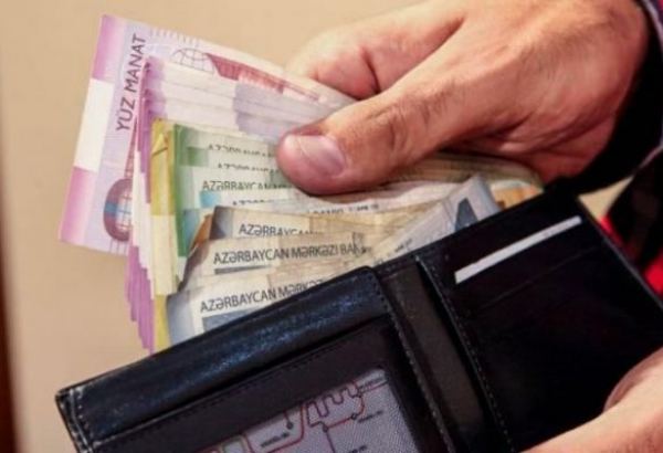 Номинальная зарплата наемных работников в Азербайджане выросла за год