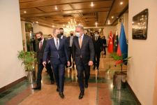 Глава МИД Азербайджана встретился с пакистанским коллегой (ФОТО)