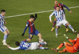 "Barcelona" İspaniya Super Kubokunun finalına yüksəldi