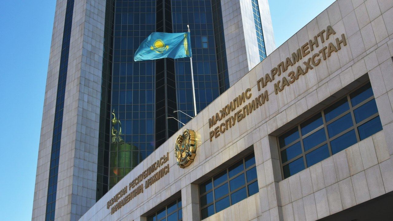 Kazakh MPs approve anti-corruption legislative amendments