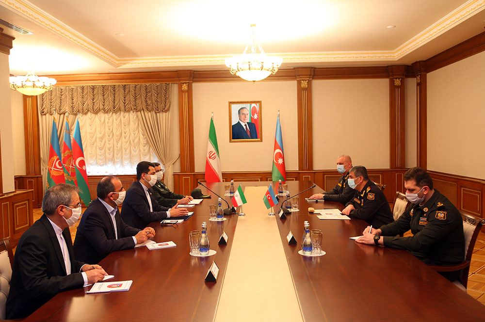 Обсуждены вопросы военного и военно-технического сотрудничества между Азербайджаном и Ираном