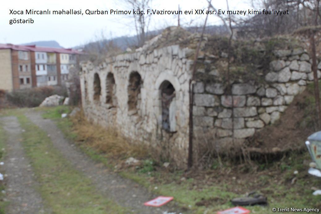 Армяне разрушили сотни исторических и архитектурных памятников в городе Шуша – ФОТОФАКТ (Эксклюзив)