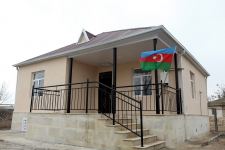 В регионах Азербайджана еще 20 семьям шехидов и лицам с инвалидностью предоставлено жилье (ФОТО)