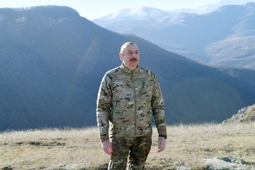 Президент Ильхам Алиев: Впервые за эти 30 лет Верховный главнокомандующий приехал в Шушу и, честно говоря, не хочет уезжать из Шуши