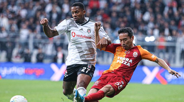 Türkiyə Super Liqası: "Beşiktaş" "Qalatasaray"ı məğlub etdi