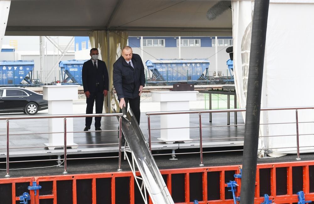 President Aliyev attends groundbreaking ceremony for two plants in Sumgayit Chemical Industry Park, inaugurates sheet glass factory (PHOTO)
