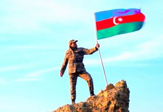 Азербайджанские актеры представили проект "Vətən sənsən, oğul!" в память о шехидах и героях 20 Января и Карабахской войны  (ВИДЕО)