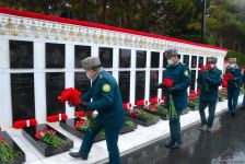 Azerbaijani people honoring memory of 20 January tragedy victims (PHOTOS)