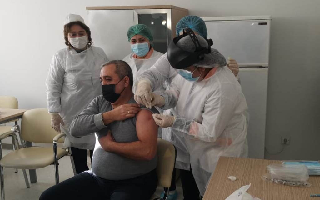 В Гяндже начата вакцинация от COVID-19 (ФОТО)