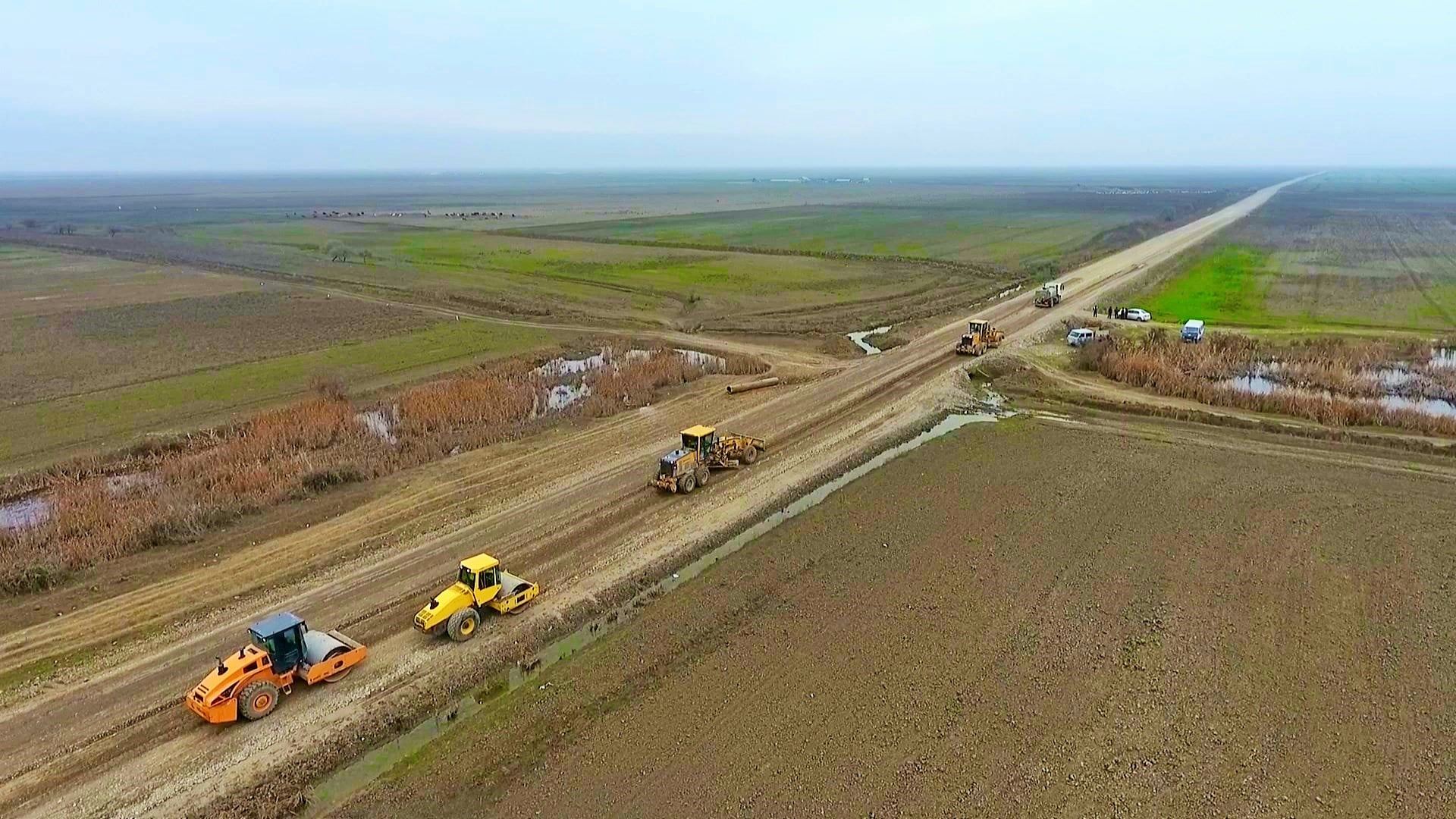 Kürdəmirdə 18 kilometrlik yolun yenidən qurulması yekunlaşır (FOTO)