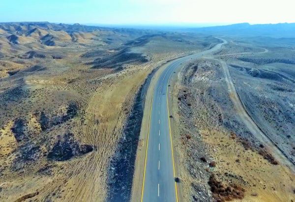 Завершены ремонтно-строительные работы на дорогах Самухского района Азербайджана  (ФОТО)