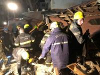 Из-под завалов разрушенного дома в Хырдалане извлечено тело одного человека (ФОТО/ВИДЕО) (Обновлено)
