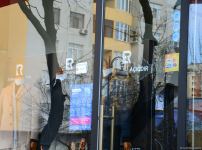 Trade facilities, hairdressers, and beauty salons resume activity in Azerbaijan (PHOTO)