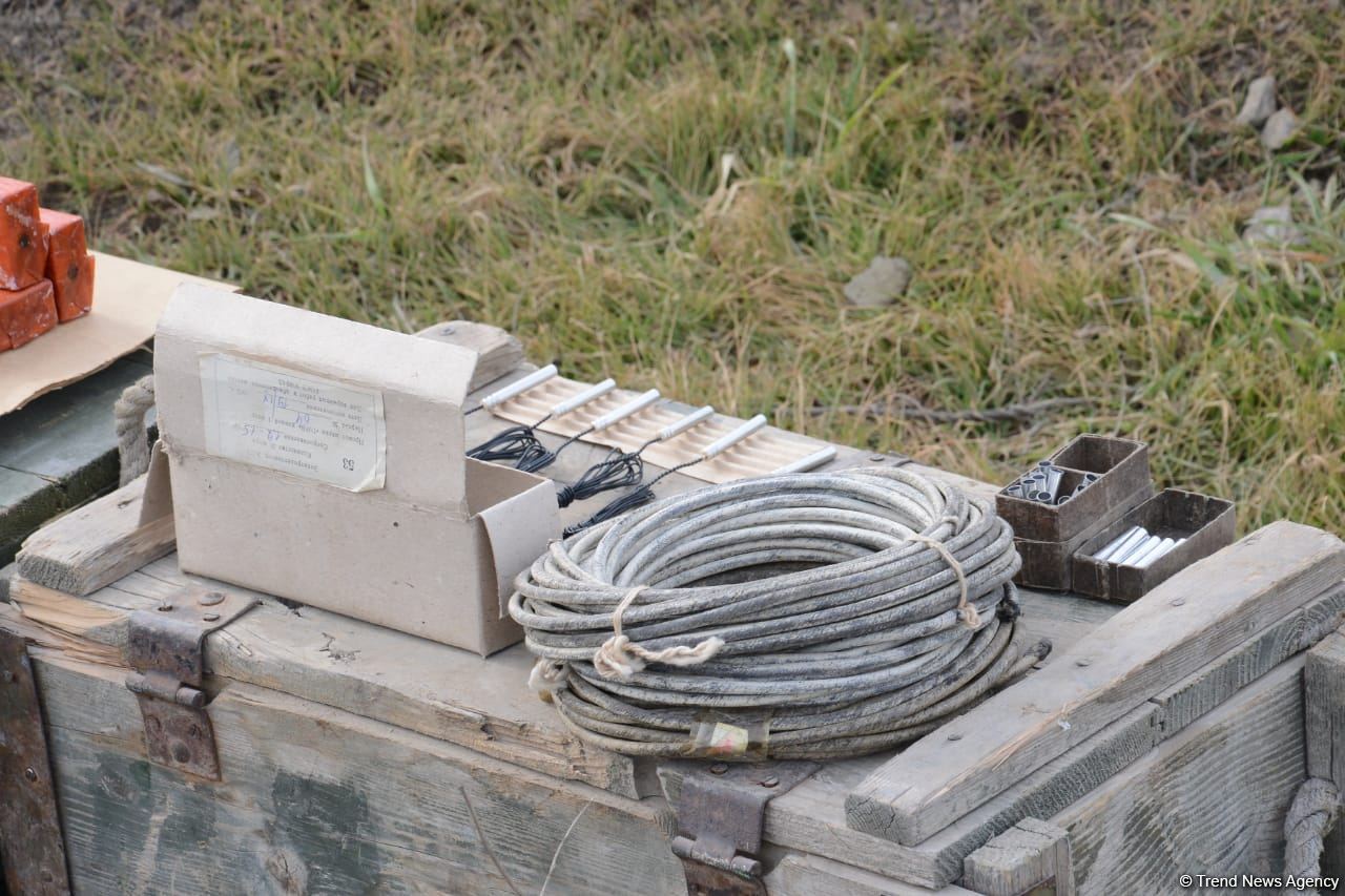 Территория Физулинского района очищается от мин и неразорвавшихся боеприпасов (ФОТО/ВИДЕО)