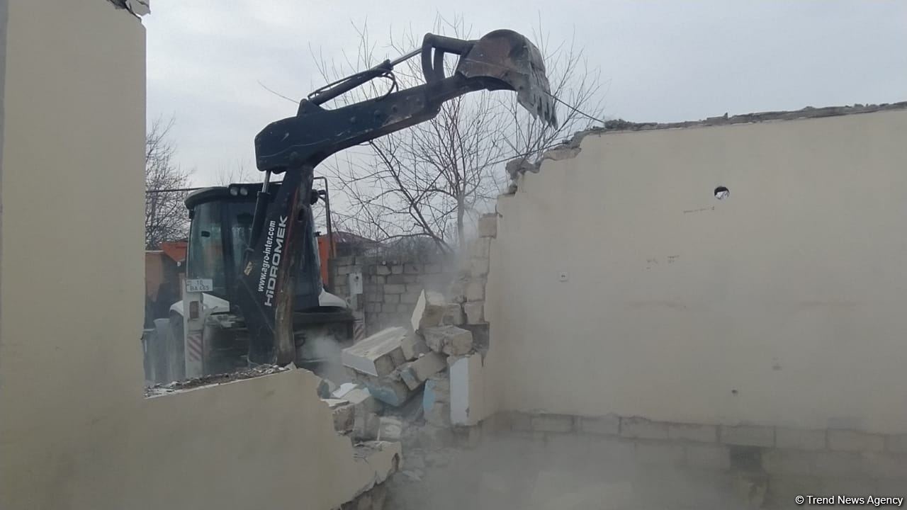 В Горадизе восстанавливаются дома, разрушенные в результате армянской агрессии (ФОТО)
