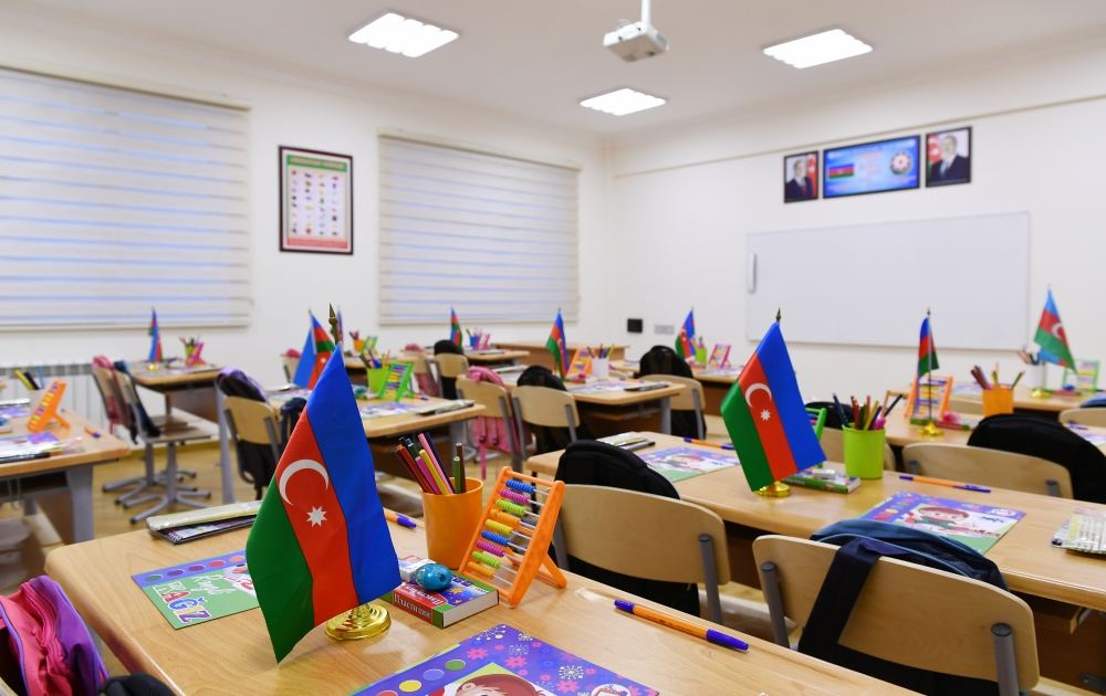 Azerbaijani president views conditions created at reconstructed schools in Sabunchu, Surakhani (PHOTO)