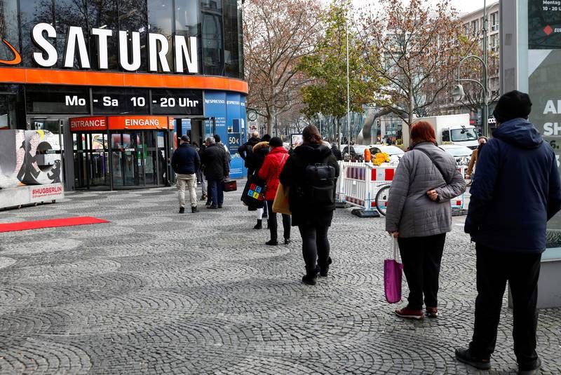 Germany's stricter lockdown sinks retail sales in December