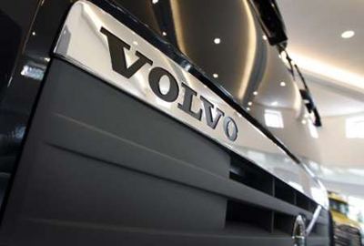 Truckmaker Volvo profit beats forecast, sets shareholder payout