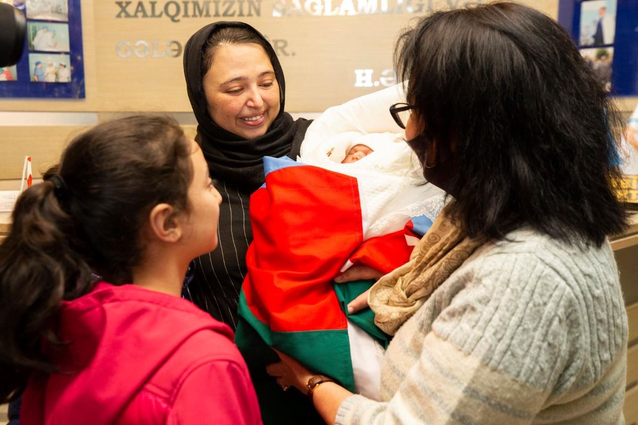 На имя каждого новорожденного ребенка шехида в Азербайджане будет открыт банковский счет (ФОТО)