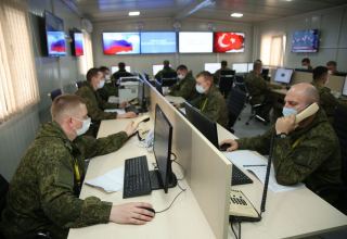 В Мониторинговом центре турецкие и российские военнослужащие принимают меры по контролю за прекращением огня – Минобороны Турции (ФОТО)