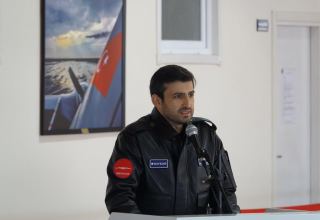 Сельджук Байрактар вручил азербайджанским военнослужащим сертификаты (ФОТО/ВИДЕО)