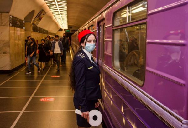 Metroda maskalara nəzarət üçün tədbirlər gücləndirilib