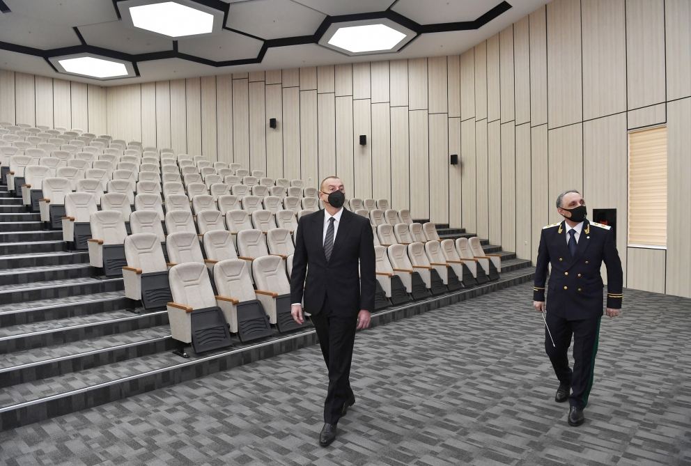 Prezident İlham Əliyev Baş Prokurorluğun yeni inzibati bina kompleksinin açılışında iştirak edib (FOTO/VİDEO) (YENİLƏNİB)