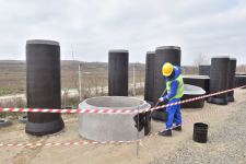 В поселке Сарай Абшеронского района строится новый канализационный коллектор (ФОТО)