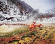 Всемирно известный фотограф искупался в термальном источнике в Кельбаджаре (ФОТО/ВИДЕО)