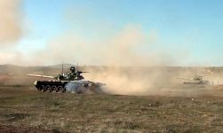 Azerbaijani tankmen hold first combat fires in new training year (PHOTO/VIDEO)