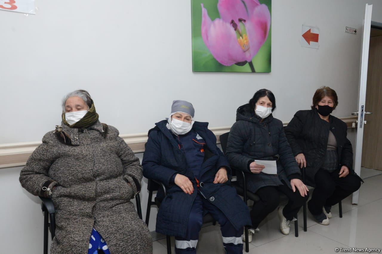 COVID-19 vaccination continues in Azerbaijan - photo report from hospitals (PHOTO)