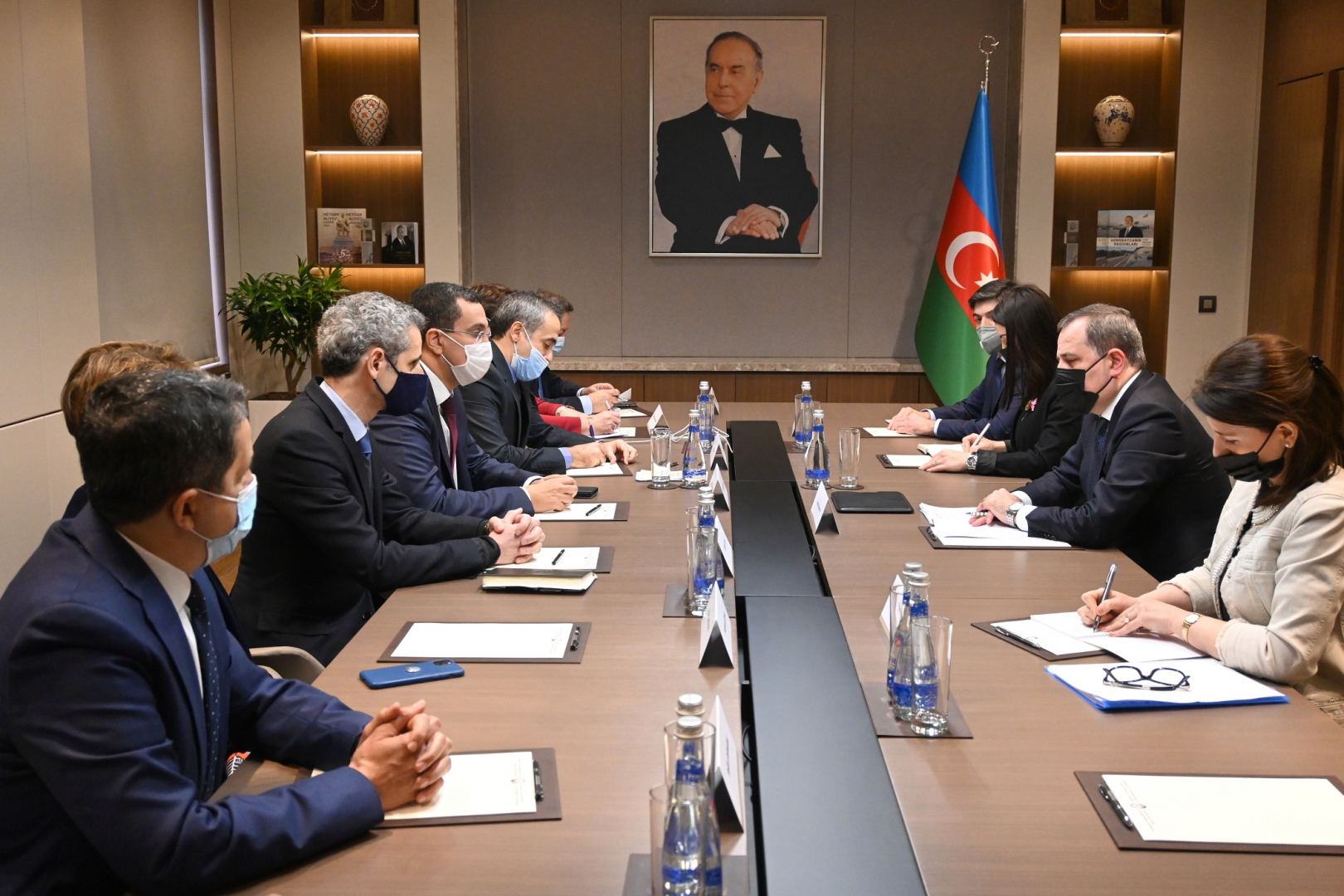 Azerbaijani FM receives delegation of members of French National Assembly (PHOTO)