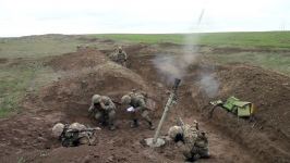Продолжаются боевые стрельбы минометных батарей армии Азербайджана (ФОТО/ВИДЕО)