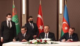 Главы МИД Турции, Азербайджана и Туркменистана приняли совместное заявление по итогам трехсторонней встречи (ФОТО)