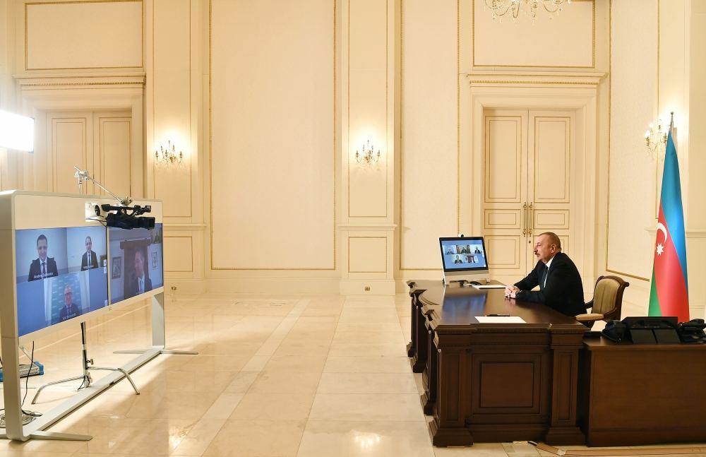 Azerbaijani president receives Signify representatives via video format (PHOTO)