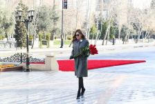 Azerbaijani president, first lady visit Khojaly genocide memorial (PHOTO)
