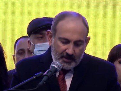 Paşinyan parlamentdə tribunaya çıxmaqdan imtina edib (VİDEO)
