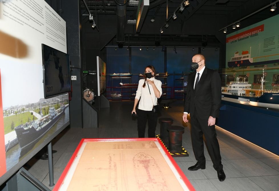 Президент Ильхам Алиев и Первая леди Мехрибан Алиева приняли участие в открытии в Баку первого в мире танкера-музея (ФОТО/ВИДЕО) - Gallery Image